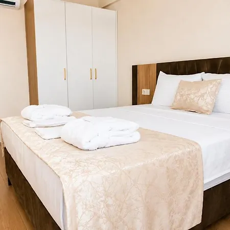 Grand Lion Palace 4*