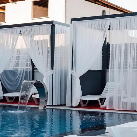 Grand Lion Palace Hotel 4*