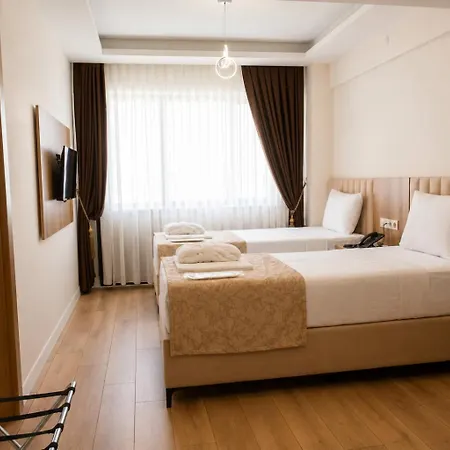 Hotel Grand Lion Palace